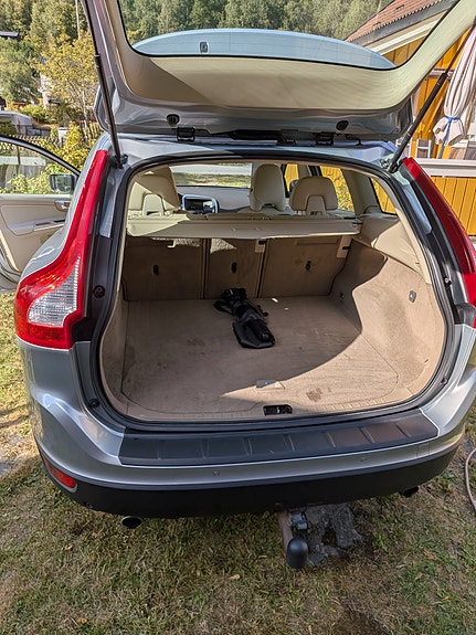Volvo XC60 7 of 30