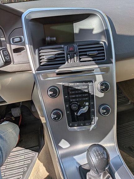 Volvo XC60 18 of 30