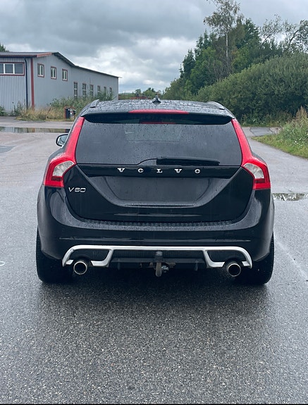 Volvo V60 3 of 4
