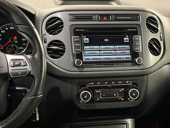 Volkswagen Tiguan 16 of 26
