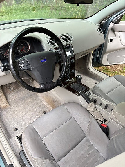 Volvo V50 4 of 4
