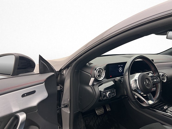 Mercedes-Benz CLA200 d 10 of 30