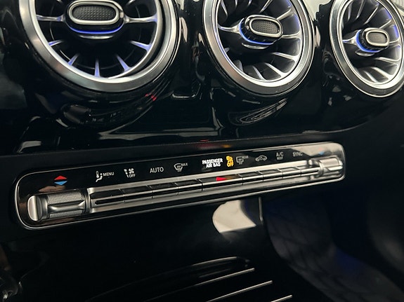 Mercedes-Benz CLA200 d 21 of 30