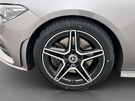 Mercedes-Benz CLA200 d 28 of 30