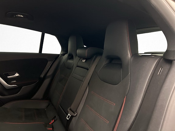 Mercedes-Benz CLA200 d 26 of 30