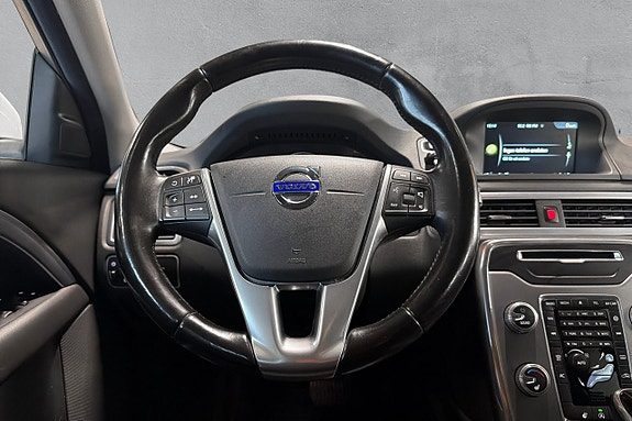 Volvo V70 13 of 17
