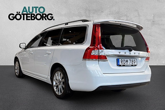 Volvo V70 6 of 17