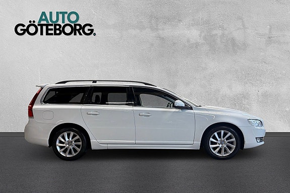 Volvo V70 3 of 17