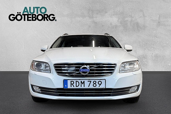 Volvo V70 8 of 17