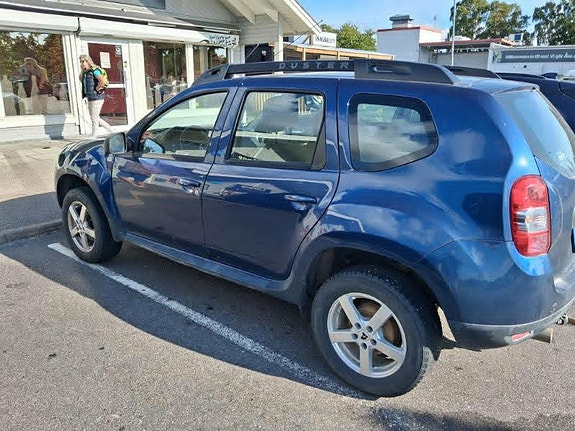 Dacia Duster 2 of 3
