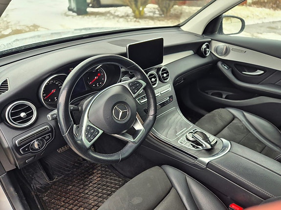 Mercedes-Benz GLC220 d 3 of 4