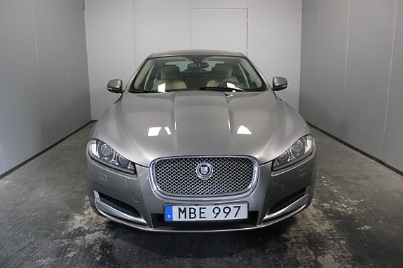 Jaguar XF 5 of 22