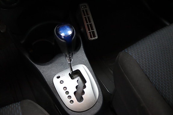 Toyota Yaris 19 of 21