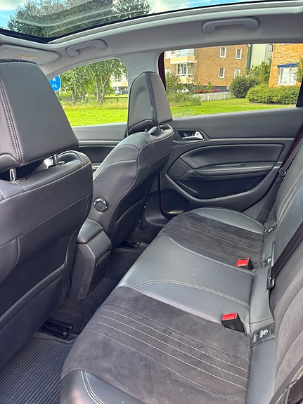 Peugeot 308 5 of 5