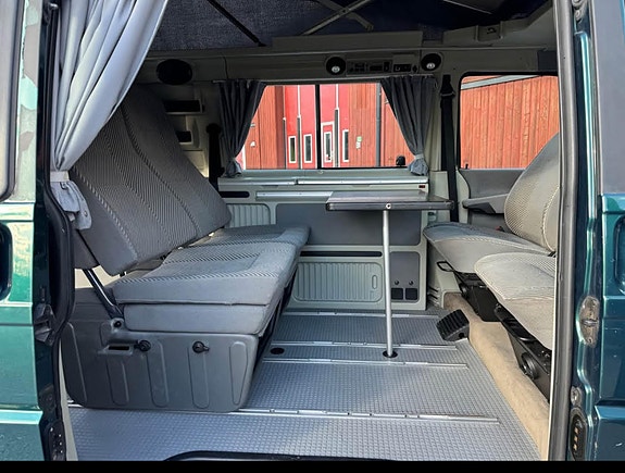 Volkswagen Transporter 6 of 8