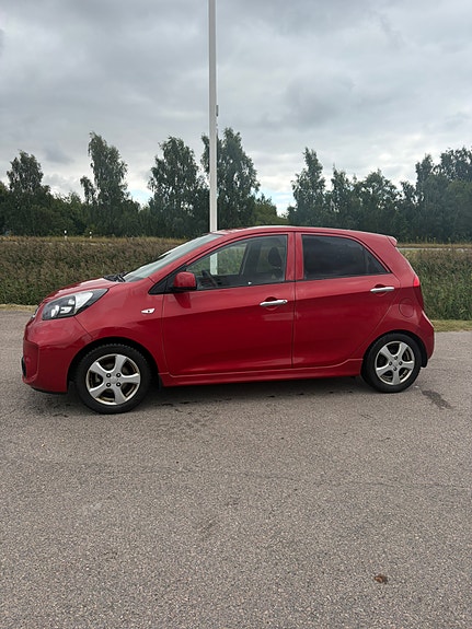 Kia Picanto 3 of 6