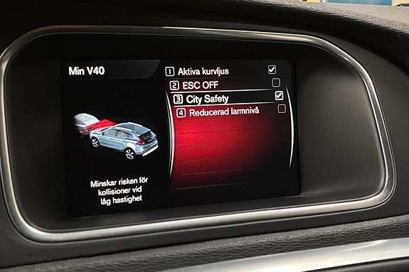 Volvo V40 Cross Country 20 of 26