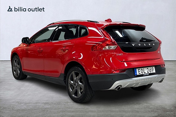 Volvo V40 Cross Country 8 of 26