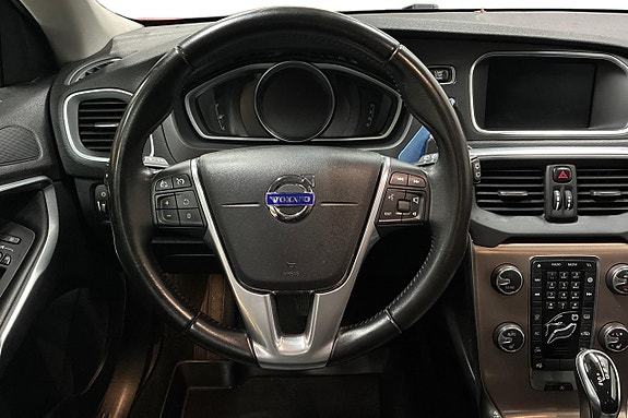 Volvo V40 Cross Country 16 of 26