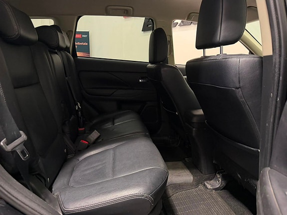Mitsubishi Outlander 12 of 24