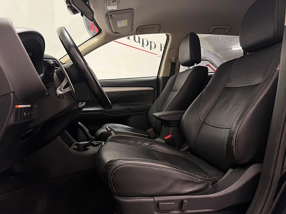 Mitsubishi Outlander 14 of 24