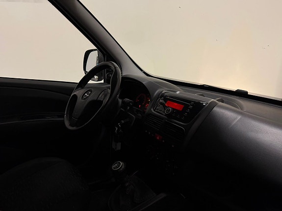Opel Combo 2 of 18