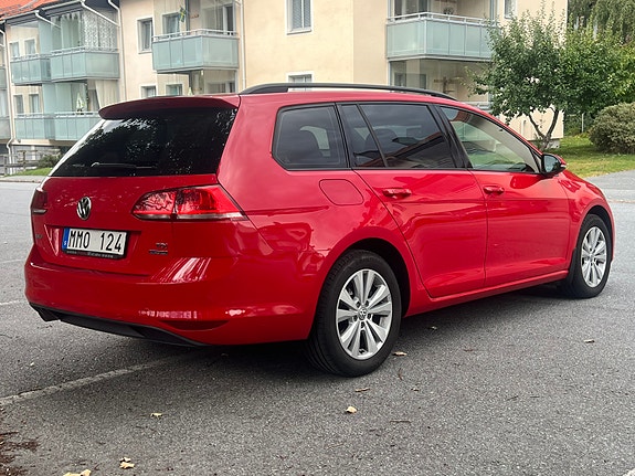 Volkswagen Golf VII 4 of 8