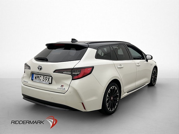 Toyota Corolla 8 of 30