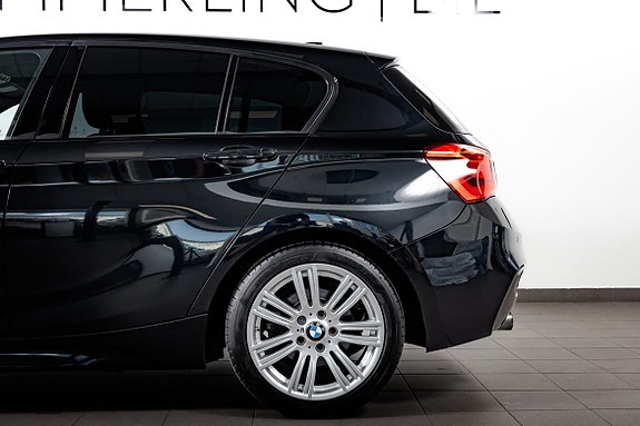 BMW 118i 8 of 25