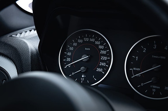 BMW 118i 19 of 25