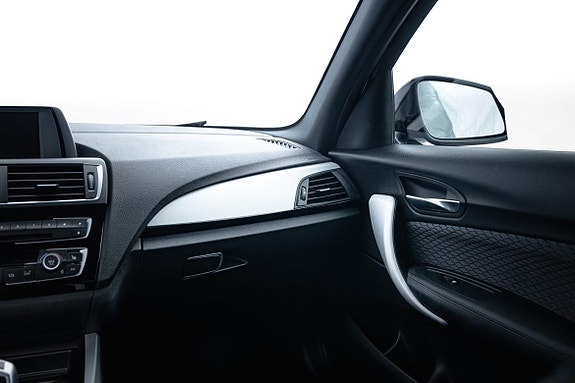 BMW 118i 15 of 25