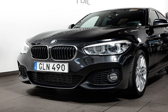 BMW 118i 4 of 25