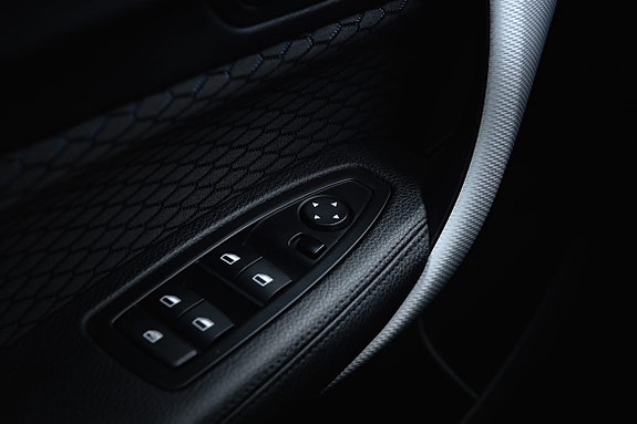 BMW 118i 18 of 25
