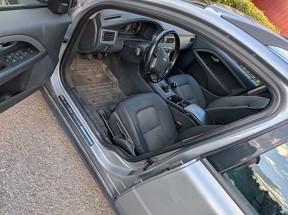 Volvo V70 6 of 9