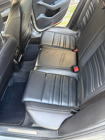 Volkswagen Passat 9 of 11