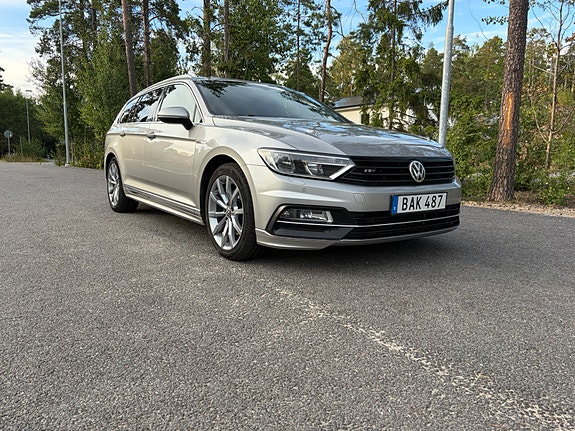 Volkswagen Passat 3 of 11