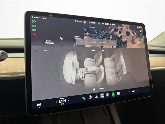 Tesla Model Y 21 of 30