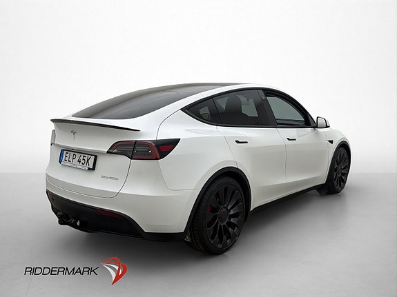 Tesla Model Y 9 of 30