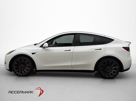 Tesla Model Y 5 of 30
