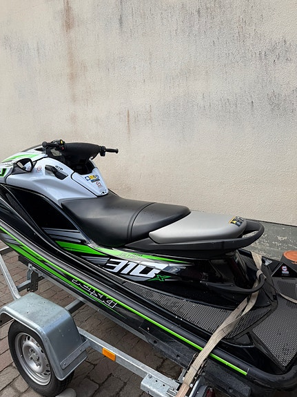 Kawasaki Jet Ski Ultra 310X 4 of 5