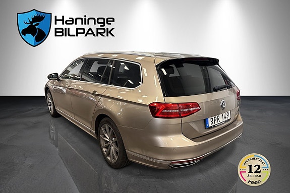 Volkswagen Passat 8 of 30