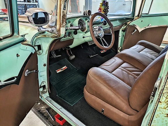 Chevrolet 210 6 of 9