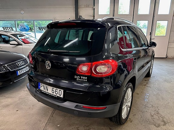 Volkswagen Tiguan 4 of 9