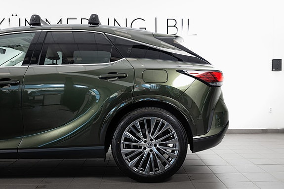 Lexus RX450h 7 of 26
