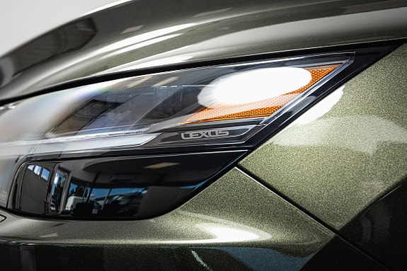 Lexus RX450h 4 of 26