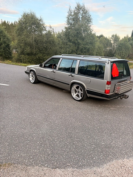 Volvo 940 2 of 6