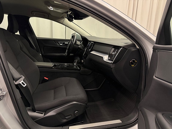 Volvo V60 25 of 29