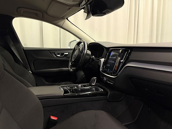 Volvo V60 26 of 29