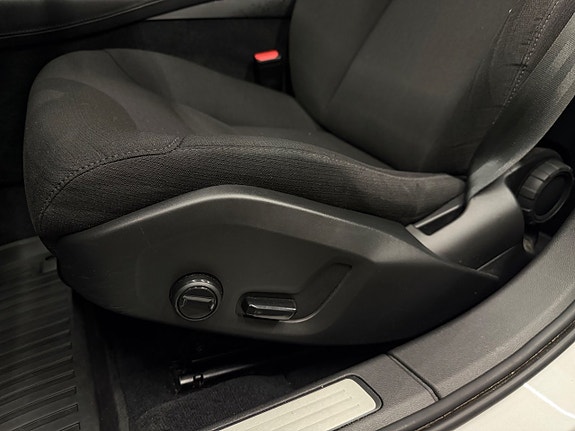Volvo V60 15 of 29