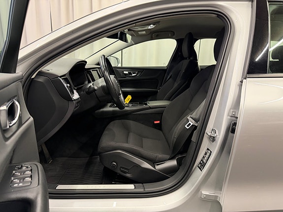 Volvo V60 16 of 29